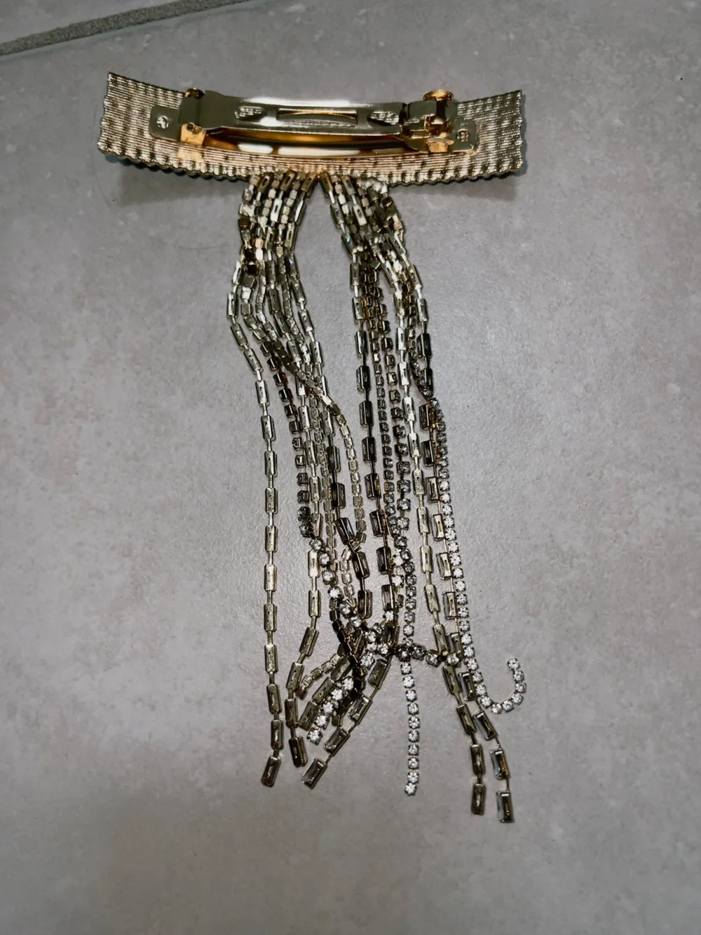 Beautiful rhinestone hair clip bow silver & gold